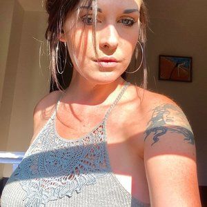 Meet your Posher, Opal